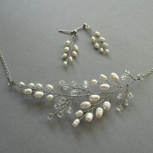 náhrdelník s říčními perličkami